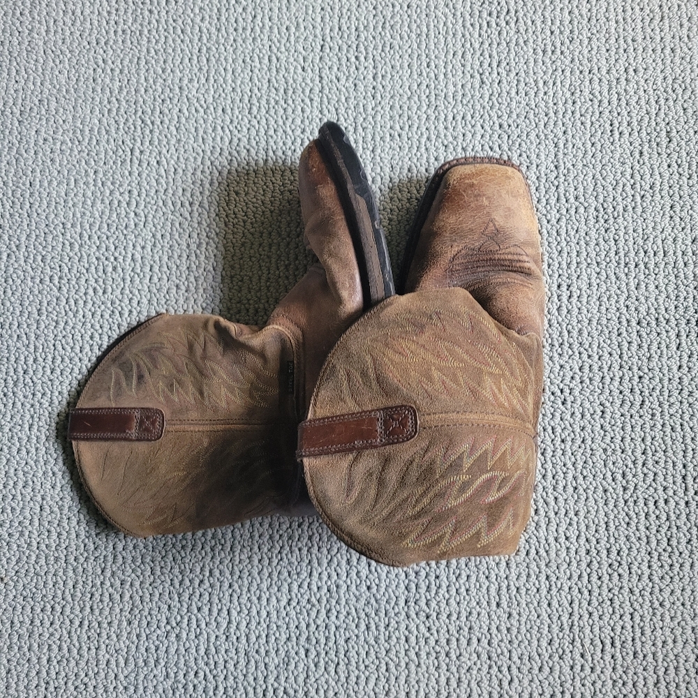 Ariat size 9 men's shoes